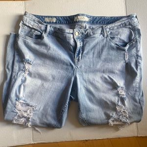 Light blue boyfriend distress stretch jeans